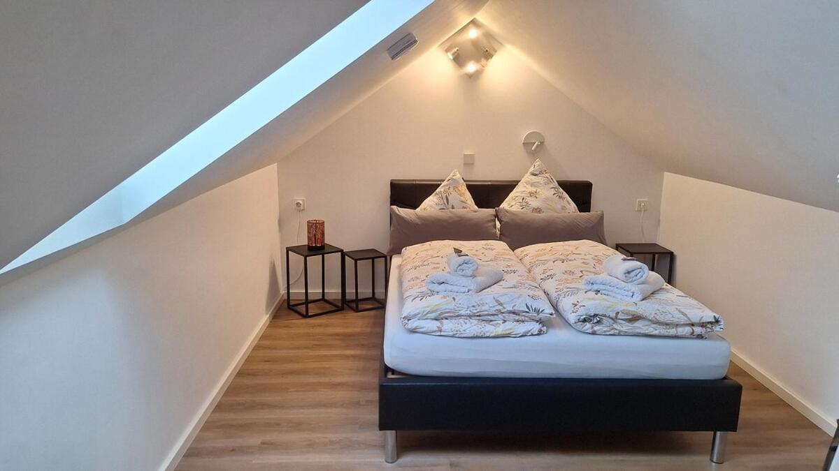 Auszeit2 Erfurt - Stilvolle Dachwohnung Mit Parkplatz - Zentrumsnah 外观 照片